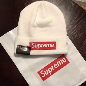 Brand new and unused white Supreme new era beanie